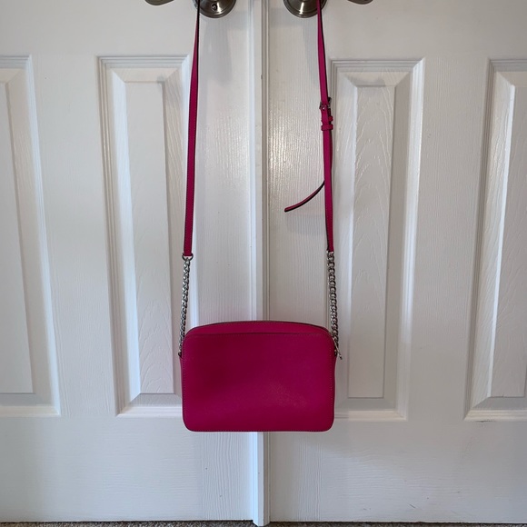 ☀️LOWEST☀️Like🆕Michael Kors “Raspberry” Crossbody - Picture 4 of 4